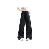 Черный невысокий