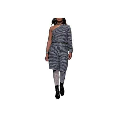 CHANEL Белые серебристые женские повседневные шорты