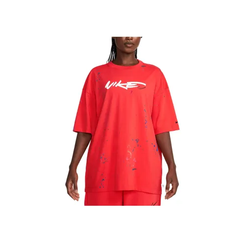 nike Sportswear Т-рубашка с оборванным рукавом женская светло-красного цвета