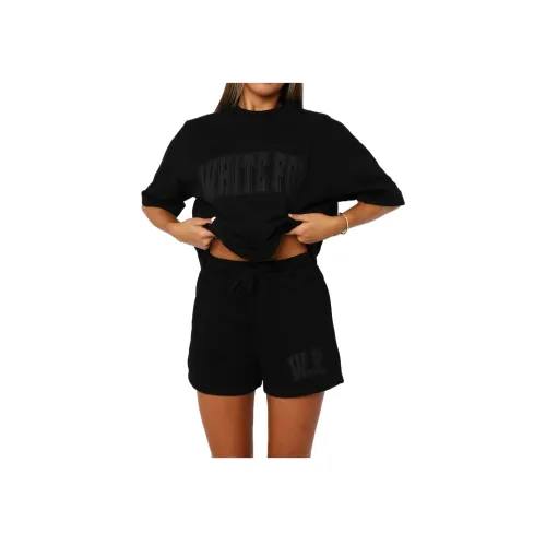 WHITE FOX Decade CLASSICS VARSITY Повседневные шорты Женские