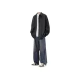 Черная рубашка + белая футболка + синие джинсы, трехкомпонентный комплект