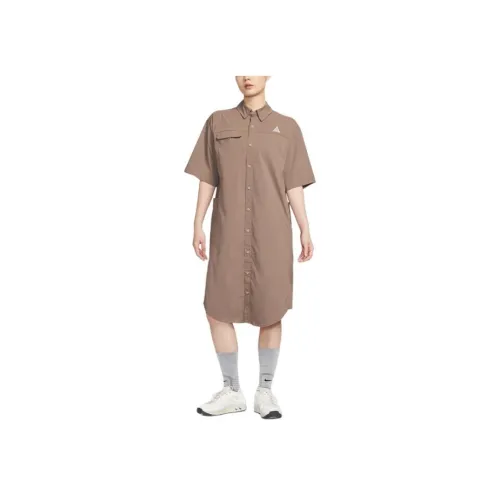 NIKE ACG Хаки Женские Короткие Платья с Рукавами