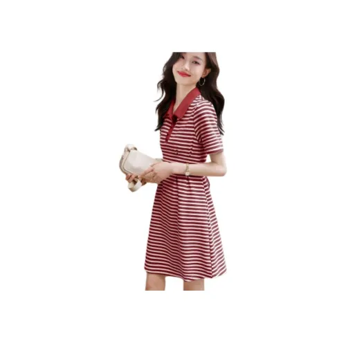 Mo Han Yi Mei Короткий рукав Платье Женское Красное с полосами