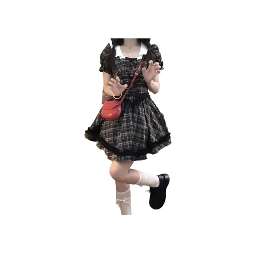 Dale Beauty Short Sleeved Dress Women's