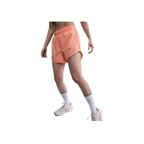 nike Dri FitSwoosh Tempo Спортивные шорты Женские Оранжевые