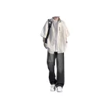 Белая футболка + дымчато-черные штаны