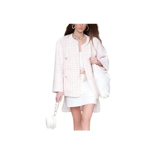 CHANEL Розовое Женское Пальто
