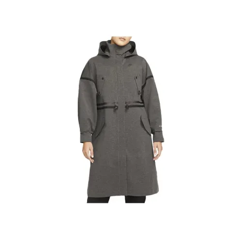 NIKE Серое Женское Пальто