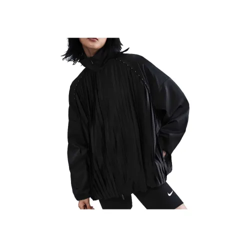 NIKE Swoosh Черные Женские Куртки