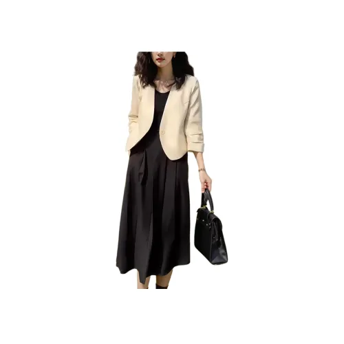 Wbwq Комплект с юбкой Женские Шампанское абрикосовый