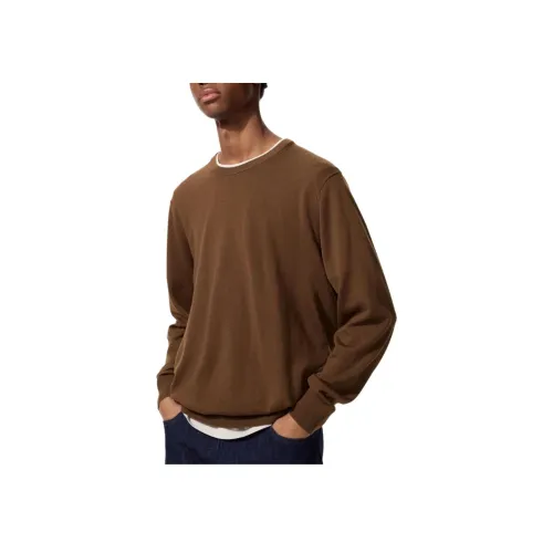 UNIQLO Коричневые Мужские Свитера