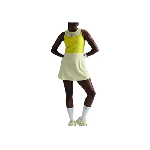 Nike Clothing Ночной свет Зеленый Женские Платья без рукавов