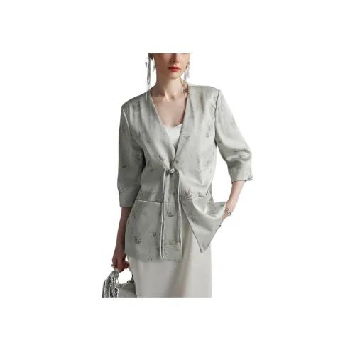 Fog Куртки и Пальто Женские Светло-Синий