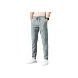 Светло-зеленый