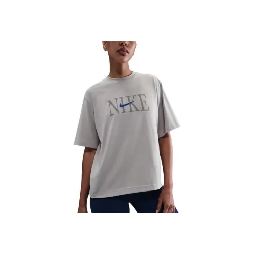 Nike Clothing Серые Женские T-Рубашки