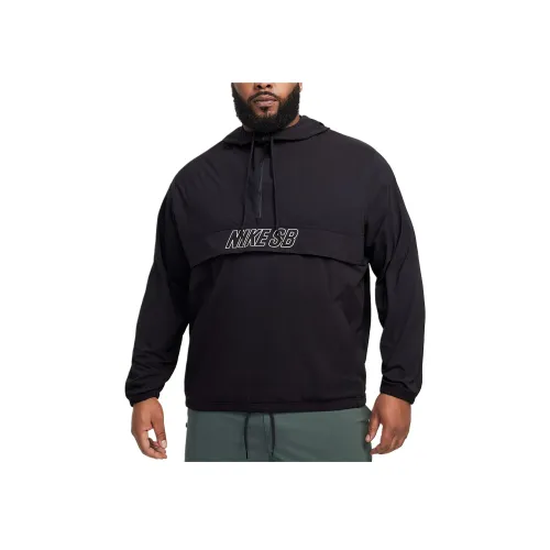 Куртка Nike SB унисекс черного белого цвета