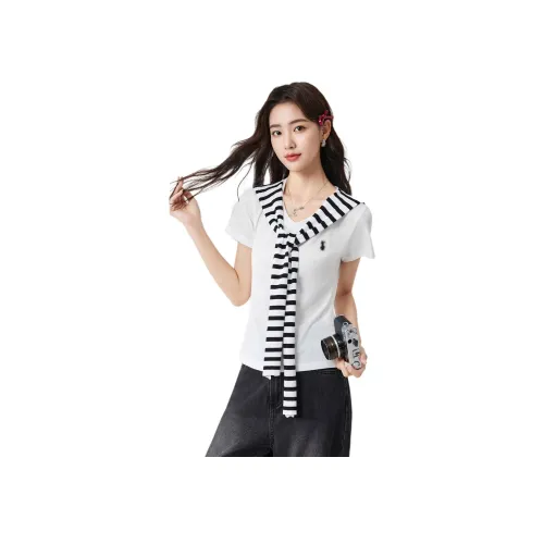 Love To Serve Стандартная T-рубашка Женская