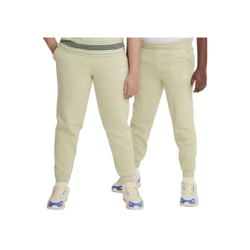 Nike Sportswear Club Повседневные штаны Детские Оливково-зеленые