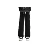 Чёрный с подарками