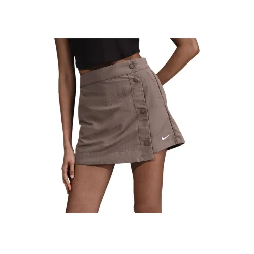 nike Sportswear Essentials Collection Swoosh Повседневные короткие юбки Женские Коричневый