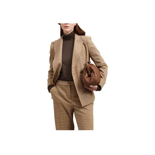 WEEKEND MaxMara Бизнес-костюм женский бежевый