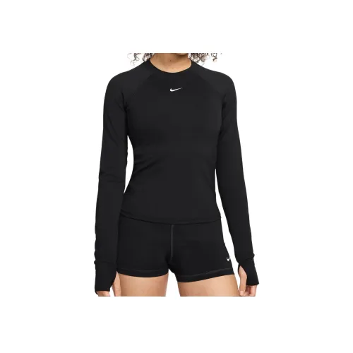 NIKE Pro Черные Женские Футболки