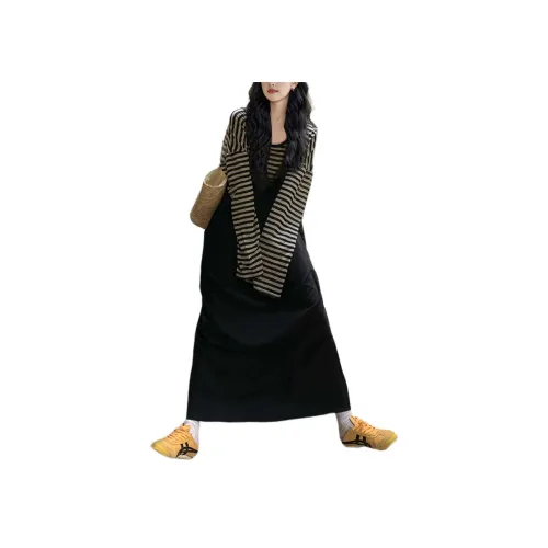 Wbwq Комплект с юбкой Женские Черный Абрикосовые полосы