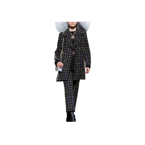 CHANEL Повседневные брюки Женские Черный