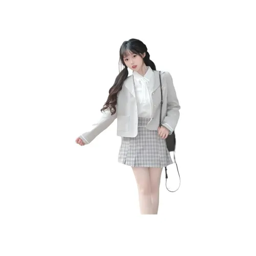 SKYA Светло-серый женский комплект с юбкой