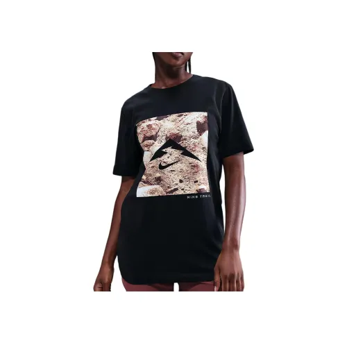 Nike Clothing Черный Унисекс T-Рубашки