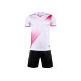 Комплект одежды (Розовый и белый топ + черные штаны)