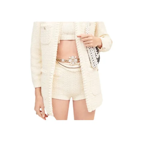 CHANEL Бежевые Женские Повседневные Шорты