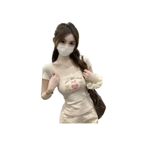 Kiki Clothing Boutique T-рубашка Женская