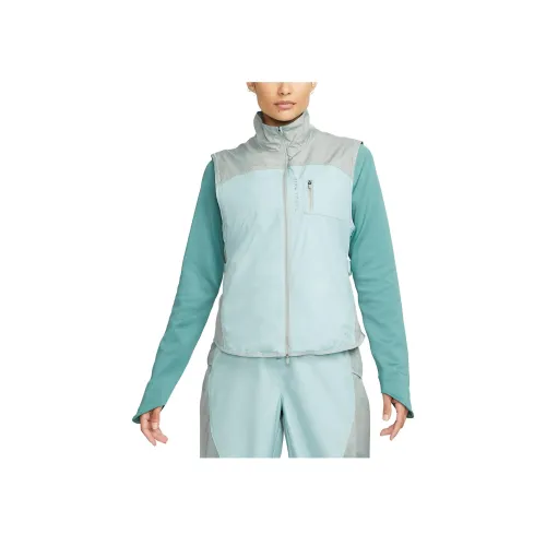 NIKE Слюдяной зеленый Женские жилеты