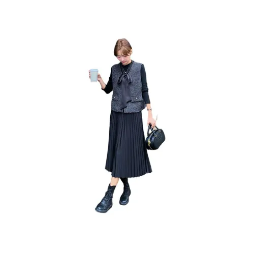 MEXICAN Черный Женские Комплекты с Юбкой