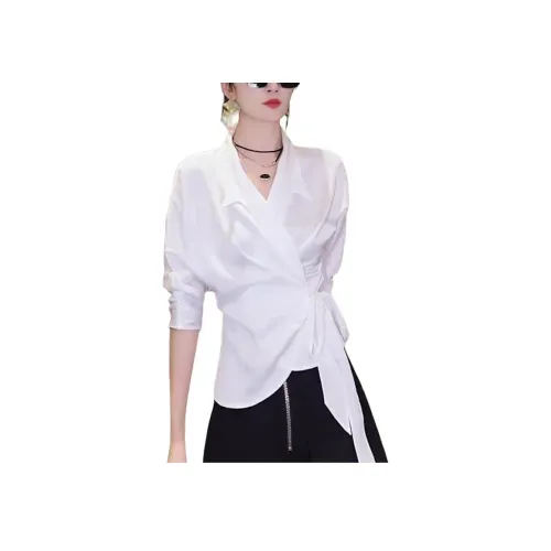 Flowers in water Белый Женские Рубашки