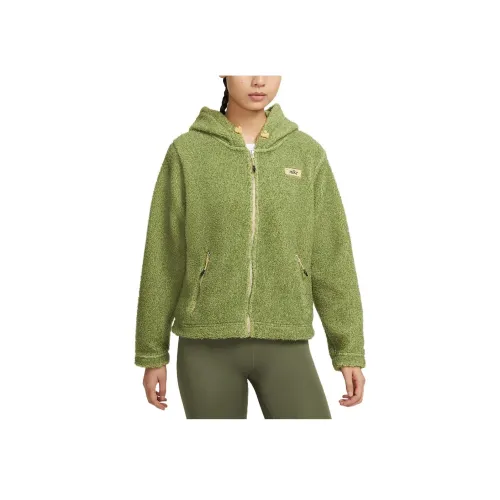 NIKE Зеленые Женские Куртки
