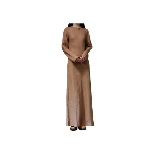 BASERANGE Длинное платье с длинными рукавами женское