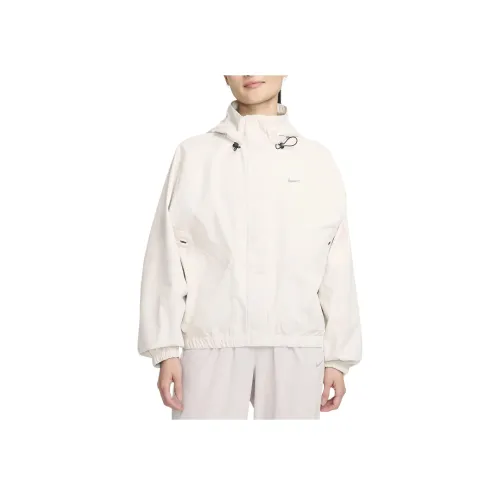 Nike Storm Fit Swift Куртки и Пальто Женские Камень Коричневый