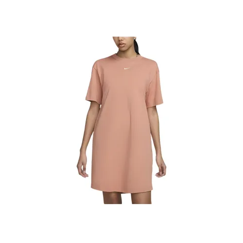 nike Sportswear CHILL KNIT Короткий рукав Платье Женские Румяна