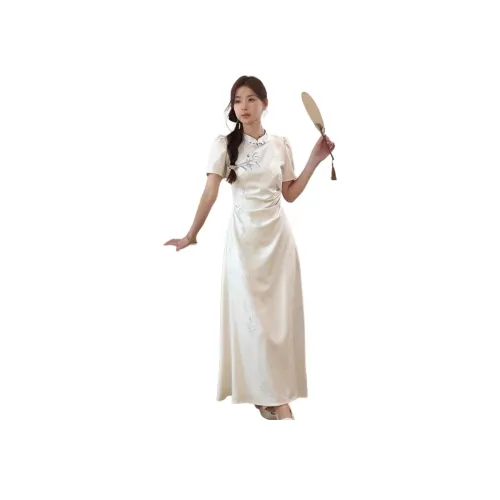 Kiki Clothing Boutique Короткое платье с короткими рукавами женское