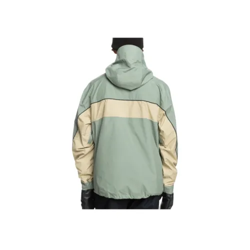 Quiksilver Светло-зеленые Мужские Куртки