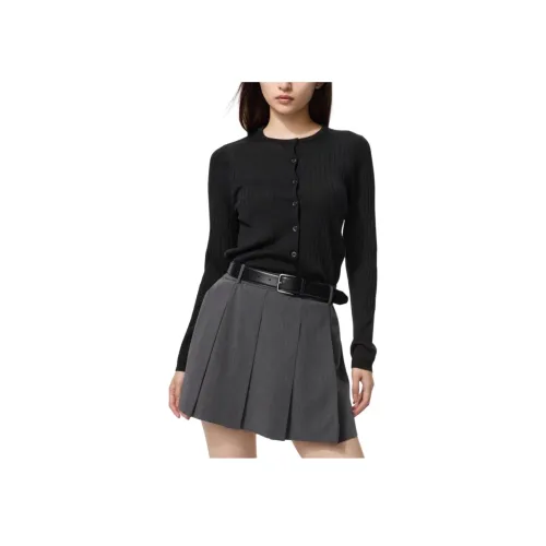 UNIQLO Черный Женский Трикотаж