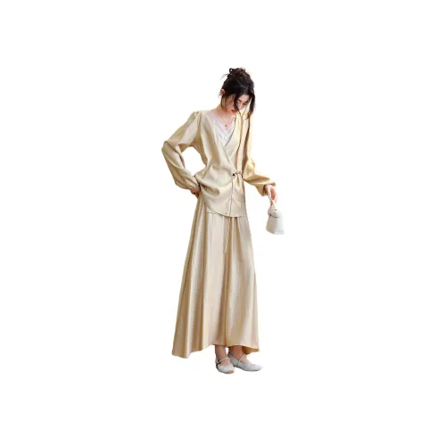 Dme Khaki Женские Комплекты с Юбкой