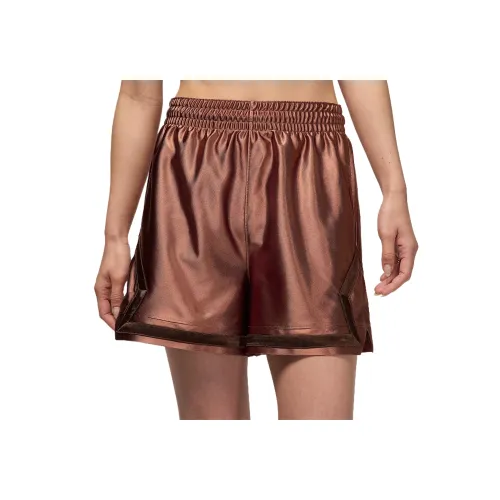 Джордан Sustainable Materials Повседневные шорты Женские