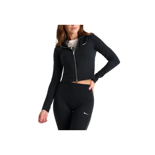 Nike Sportswear Черные Женские Куртки
