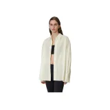 Светло-желтый