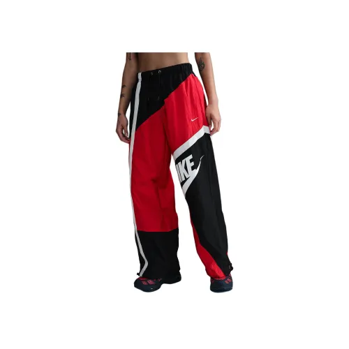 NIKE Sportswear Университетский красный Женские спортивные брюки