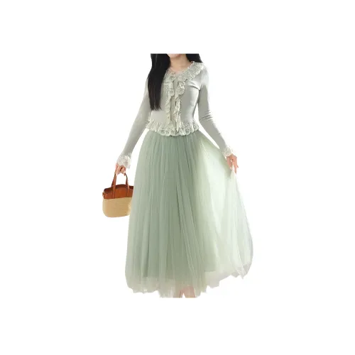 MTHE Светло-зеленый женский комплект с юбкой