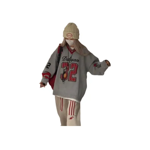 9c Collective Серый Свитер Женские Трикотаж